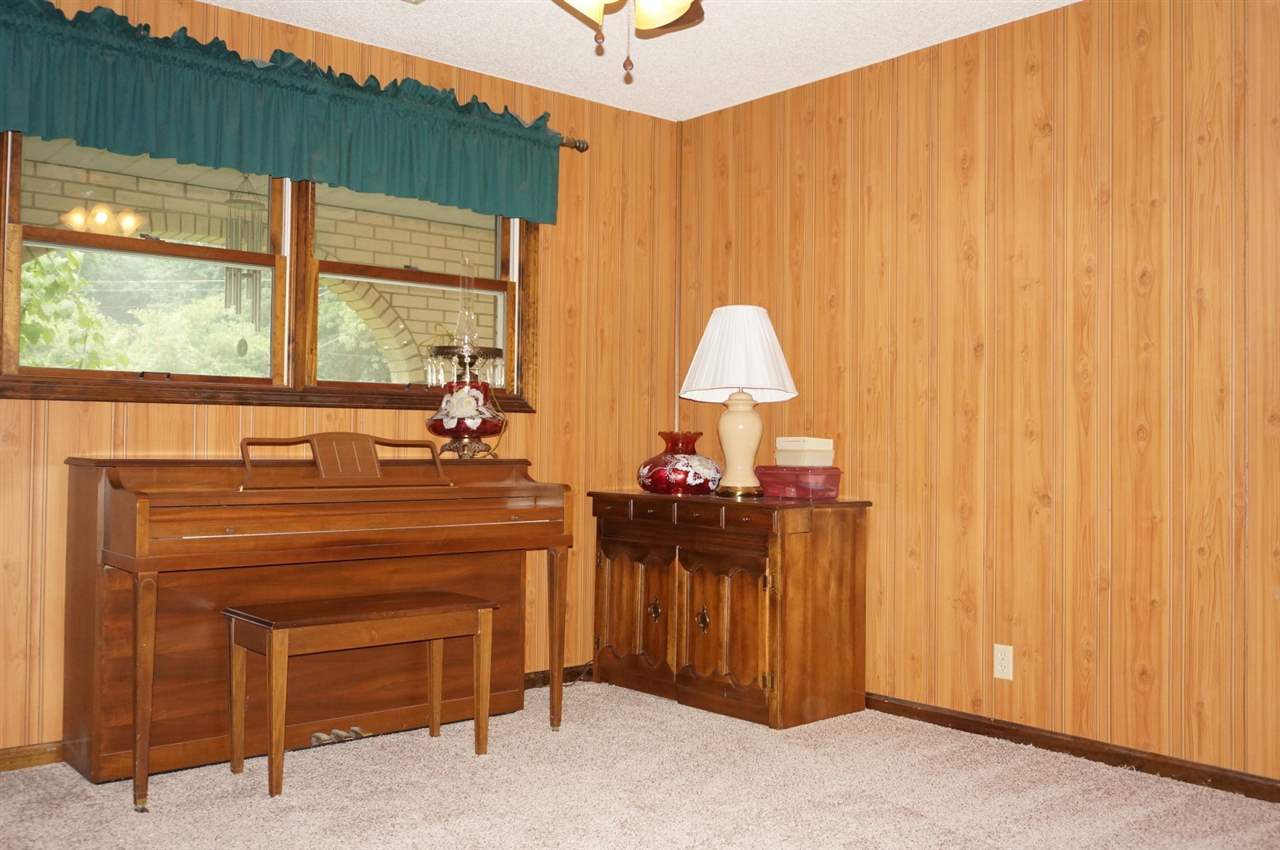 308 Crestview Dr, Owensville, IN 47665 photo 19