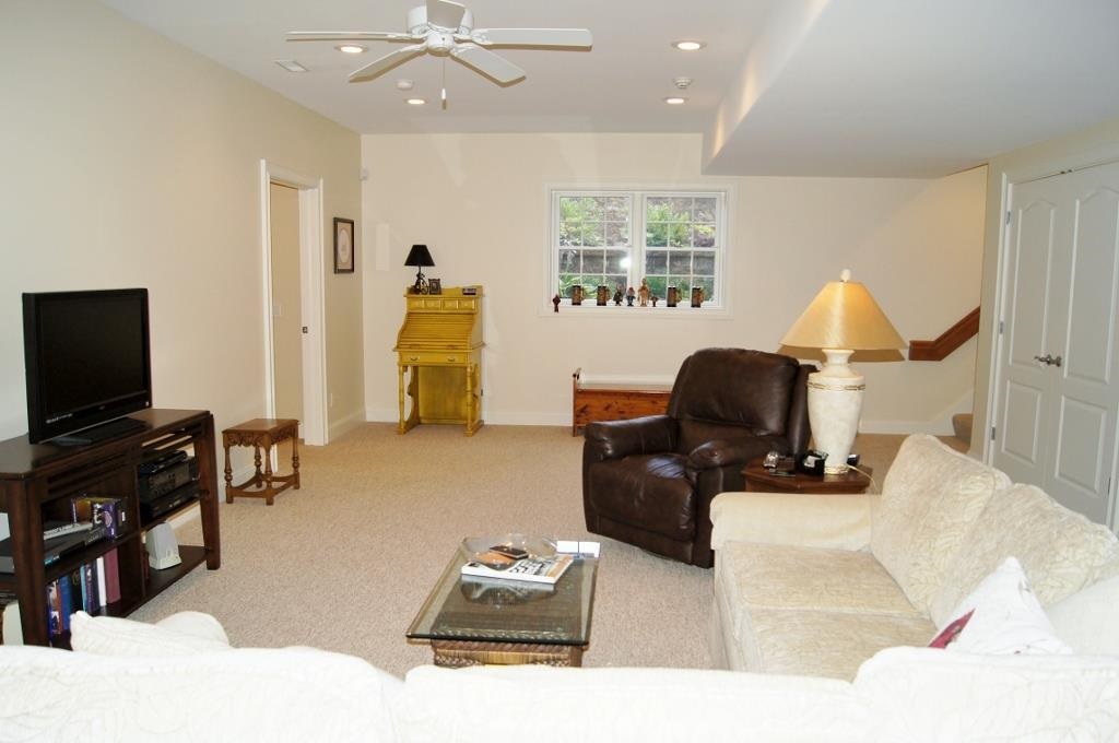 2676 Liberty Dr, Winona Lake, IN 46590 photo 17