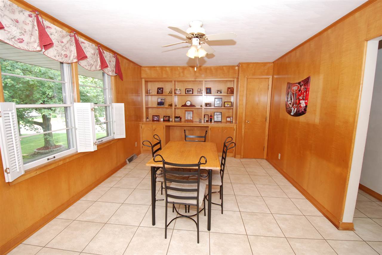 405 E 15th St, Jasper, IN 47546 photo 4