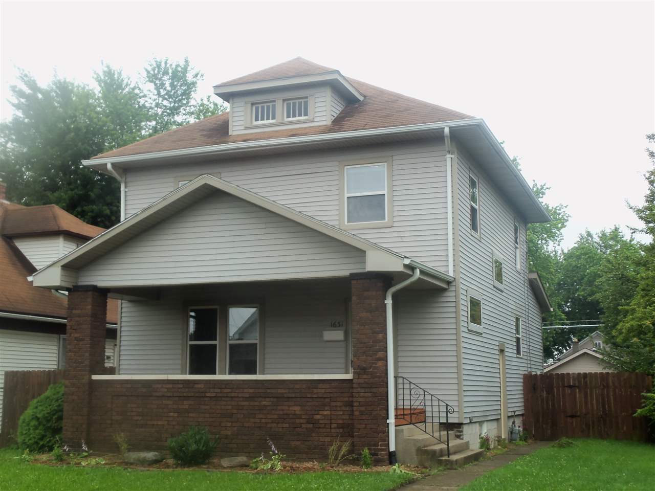 1631 High St, Fort Wayne, IN 46808 photo 2
