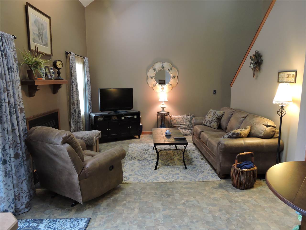 5875 Lisa Ln, Newburgh, IN 47630 photo 6