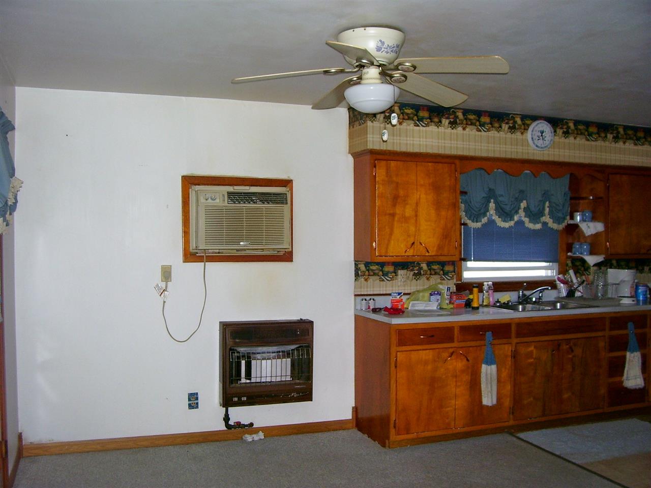 135 W Grissom St, Mitchell, IN 47446 photo 6