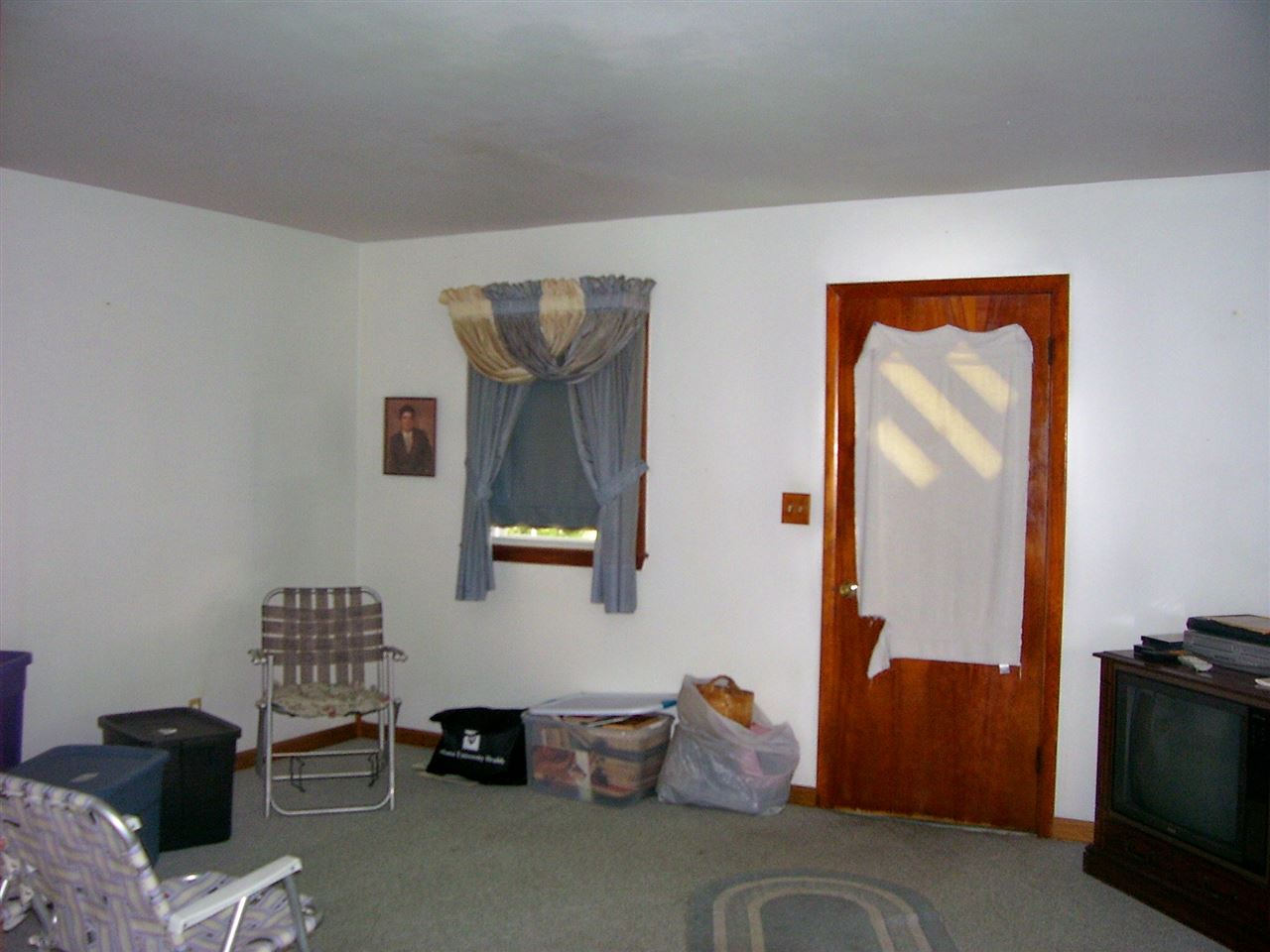 135 W Grissom St, Mitchell, IN 47446 photo 3