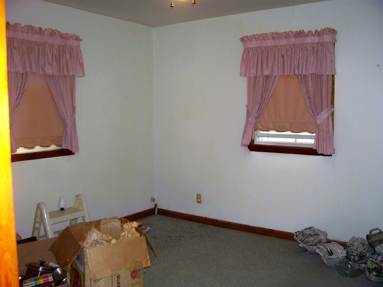 135 W Grissom St, Mitchell, IN 47446 photo 5