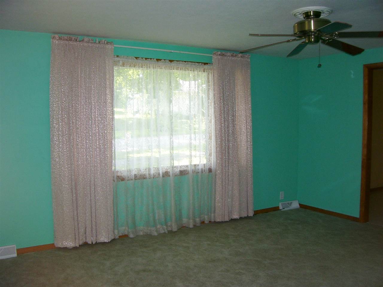 555 S 7th St, Mitchell, IN 47446 photo 2