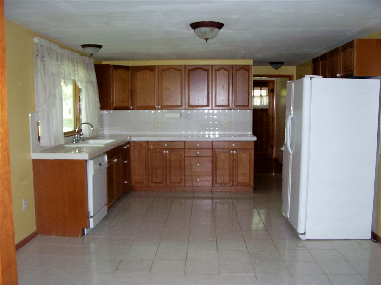 555 S 7th St, Mitchell, IN 47446 photo 3