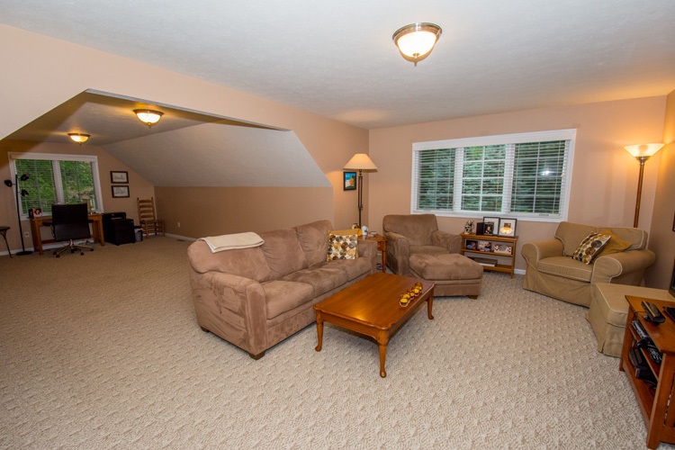 13906 Hearthside Dr, Granger, IN 46530 photo 16