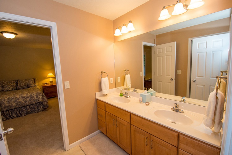 13906 Hearthside Dr, Granger, IN 46530 photo 22