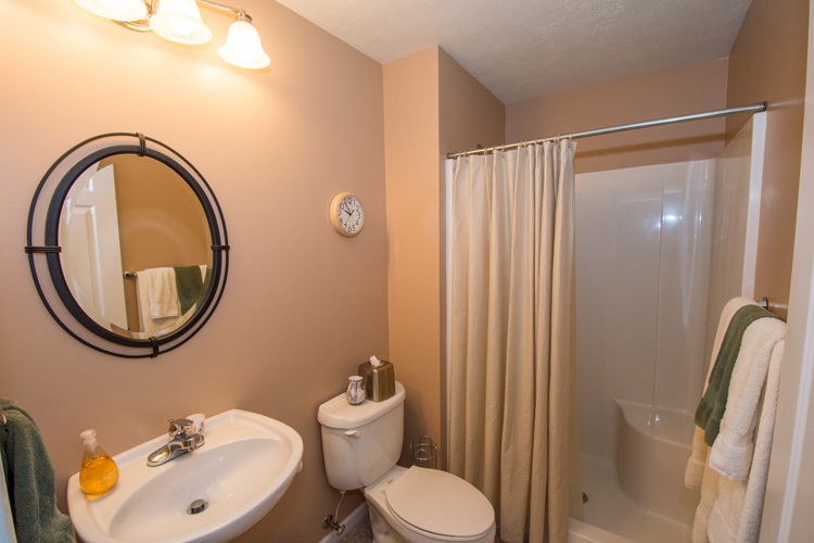 13906 Hearthside Dr, Granger, IN 46530 photo 17