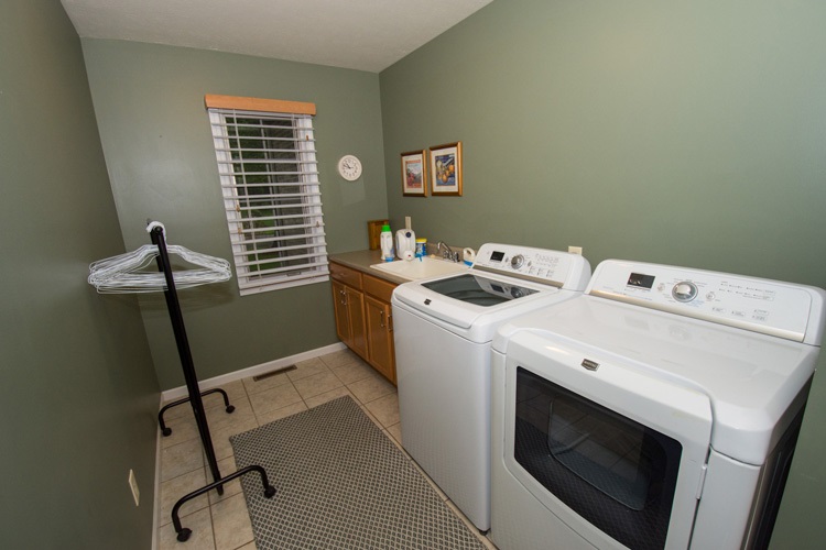 13906 Hearthside Dr, Granger, IN 46530 photo 28