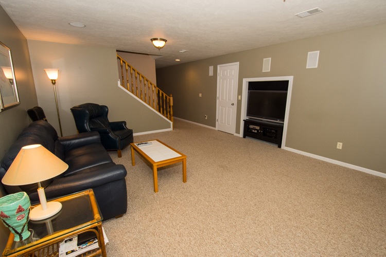 13906 Hearthside Dr, Granger, IN 46530 photo 26