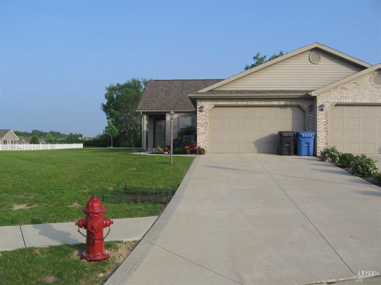 264 S Pumpkin Ridge Ct, Columbia City, IN 46725 photo 1