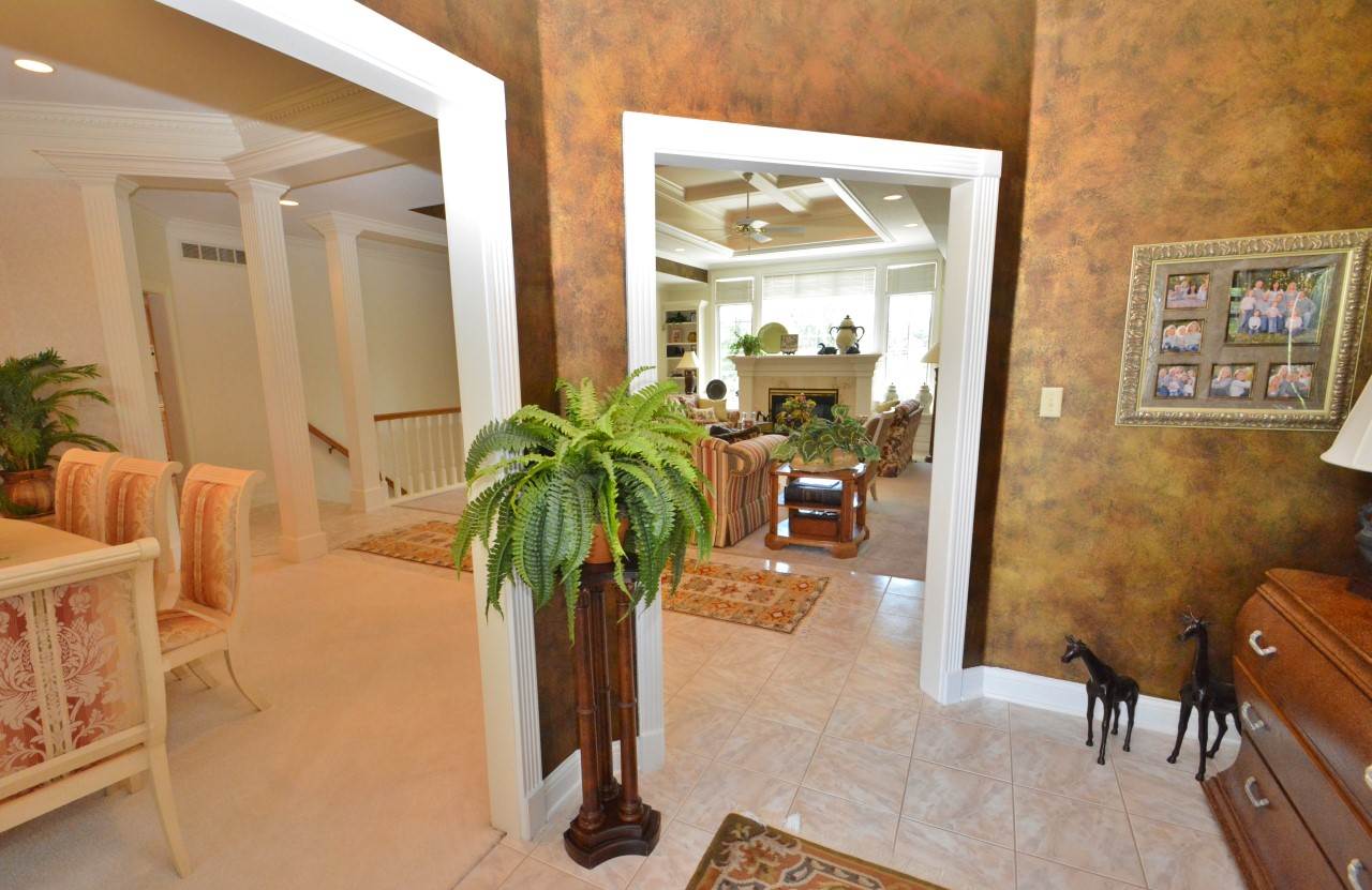 12031 Sycamore Lakes Ct, Fort Wayne, IN 46814 photo 8
