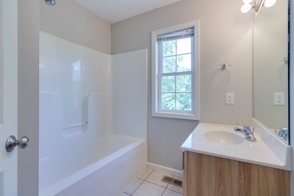 1354 S Cobble Creek Cir, Bloomington, IN 47401 photo 10