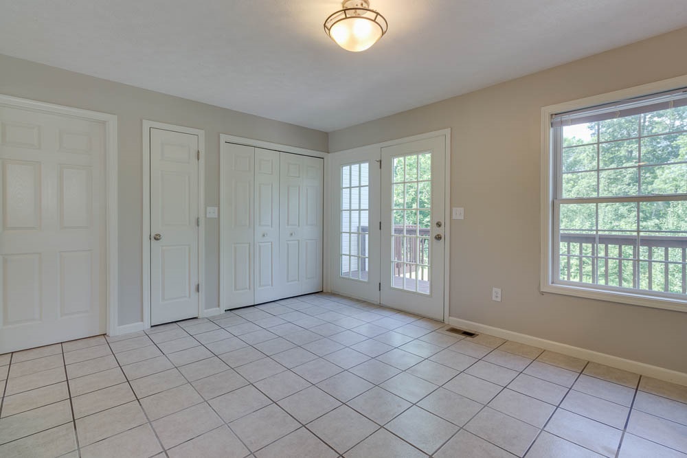1354 S Cobble Creek Cir, Bloomington, IN 47401 photo 8