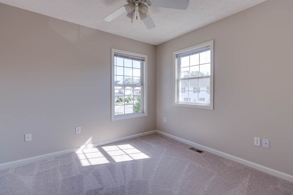 1354 S Cobble Creek Cir, Bloomington, IN 47401 photo 12
