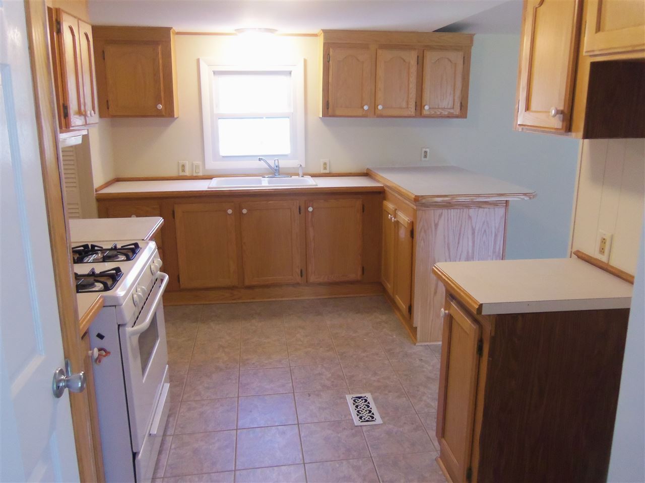 19120 Helen Ave, South Bend, IN 46637 photo 8