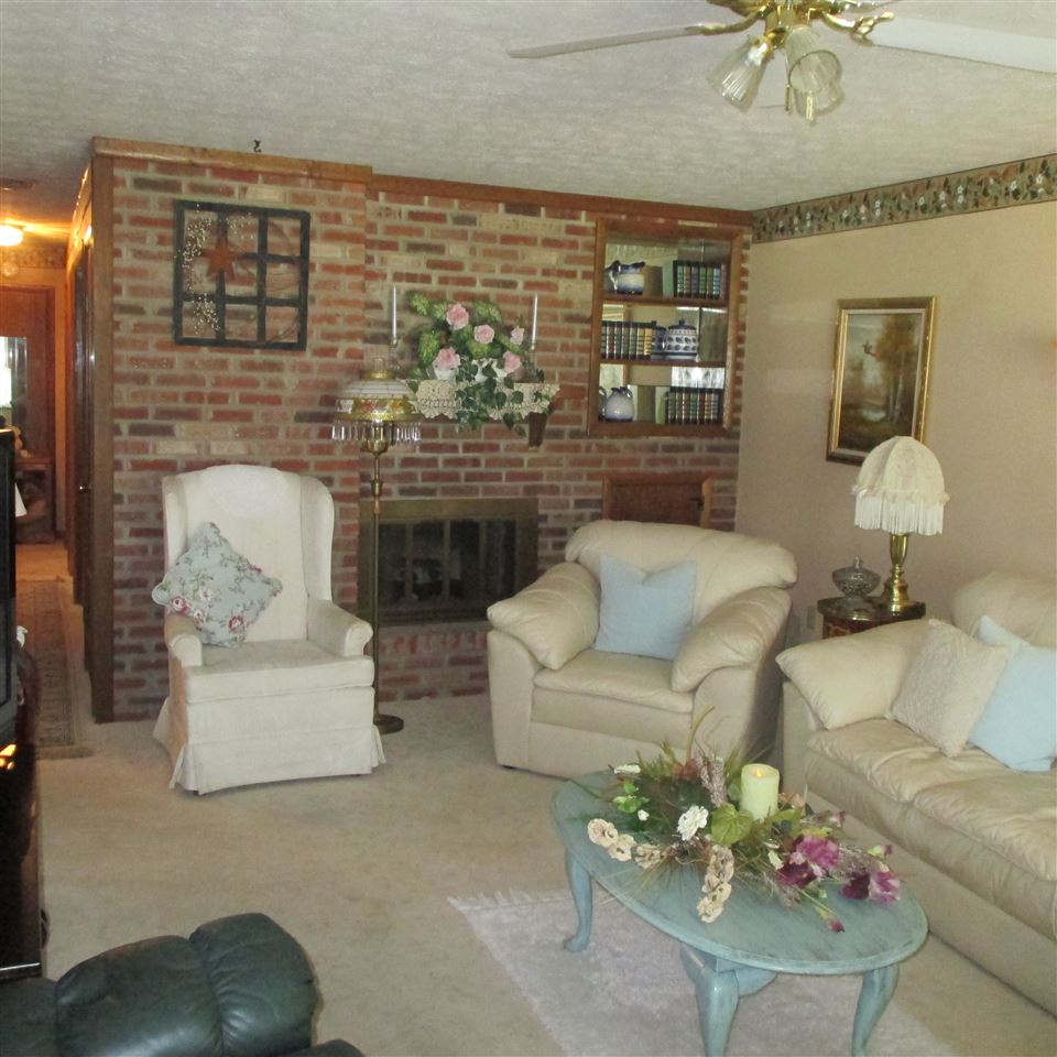 306 N Arch St, Monon, IN 47959 photo 5