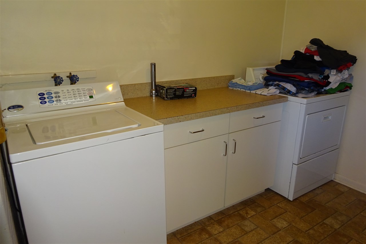 202 N Johnson St, Akron, IN 46910 photo 7