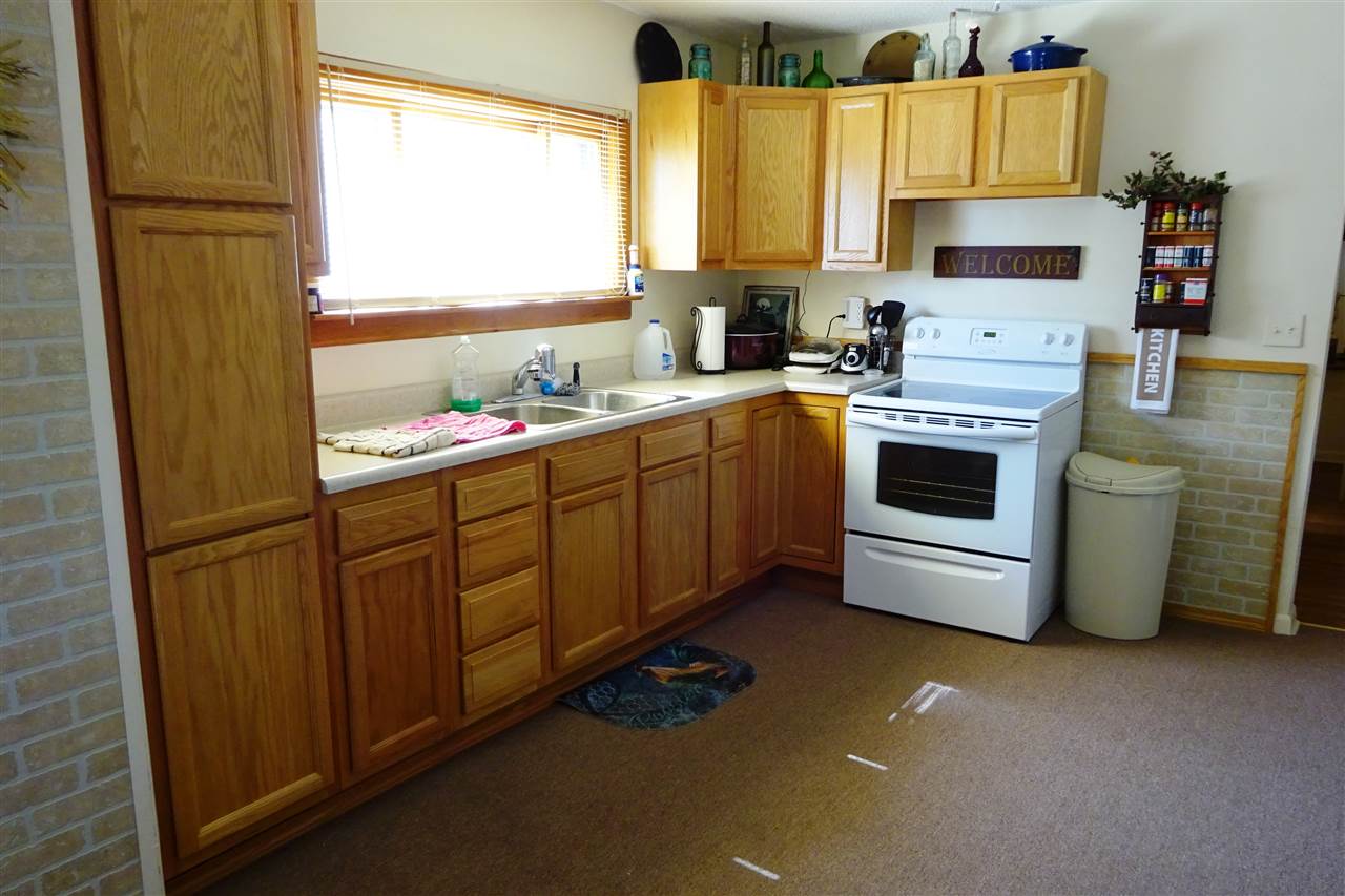 202 N Johnson St, Akron, IN 46910 photo 9