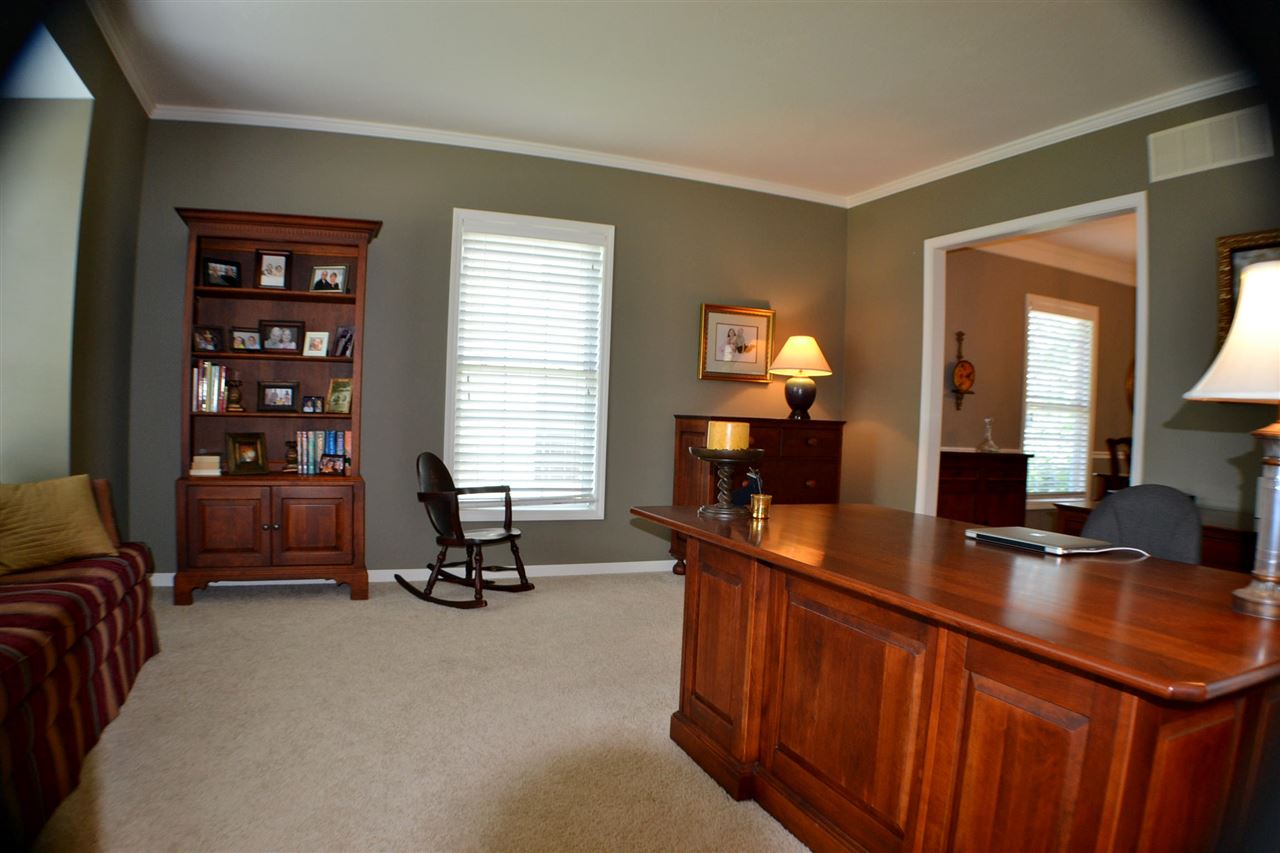 1915 E Cheyanne Ln, Bloomington, IN 47401 photo 9