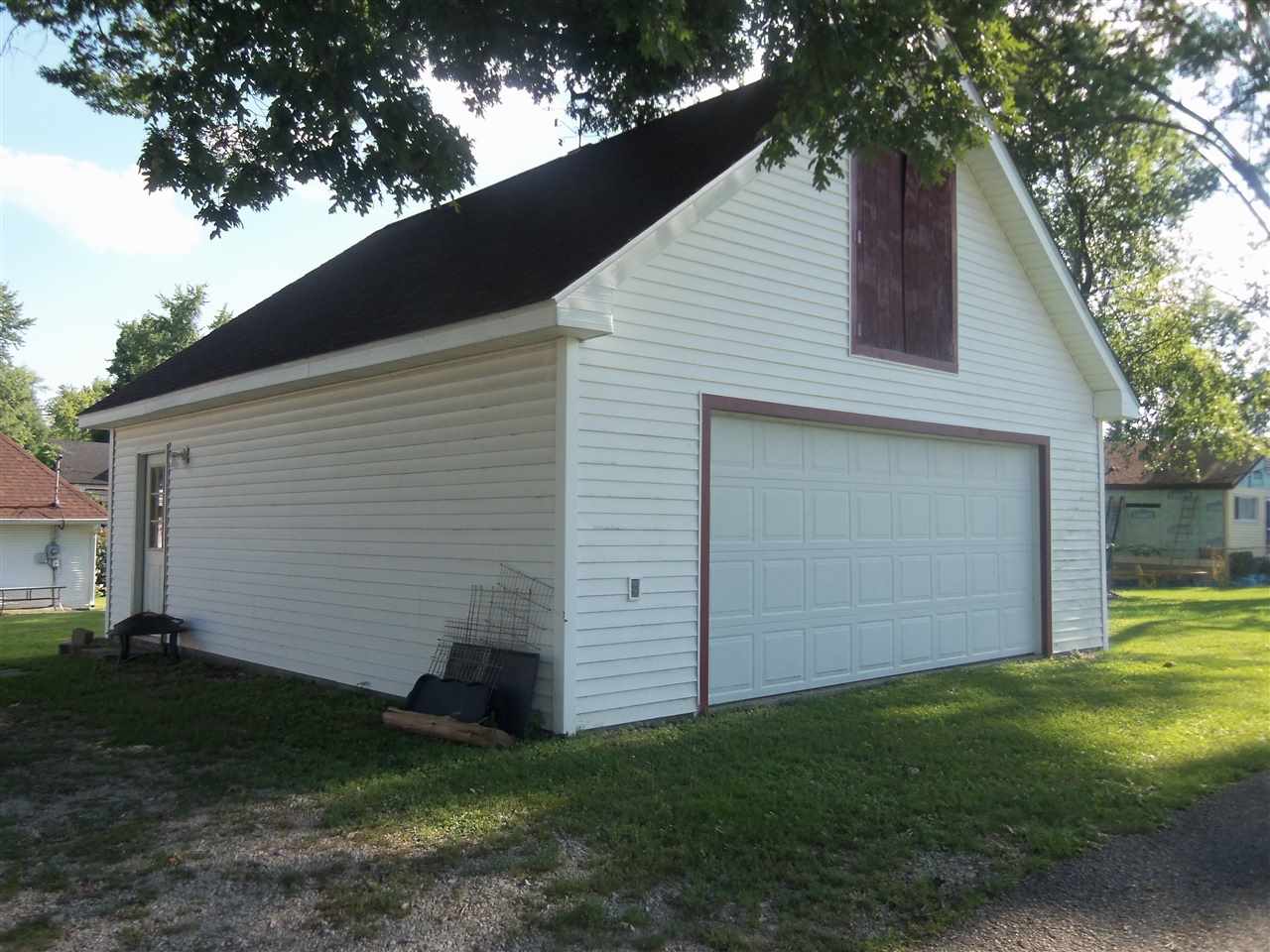 1315 3rd St, Bedford, IN 47421 photo 2