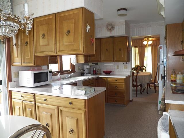 501 E Spring St, Middlebury, IN 46540 photo 9