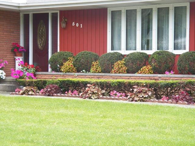 501 E Spring St, Middlebury, IN 46540 photo 2