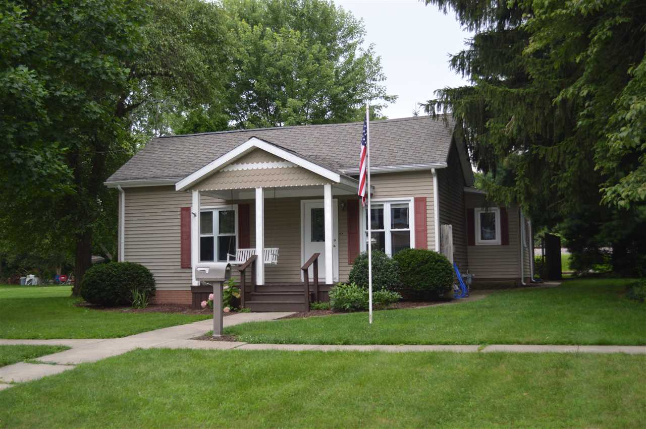 918 W Laporte St, Plymouth, IN 46563 photo 1
