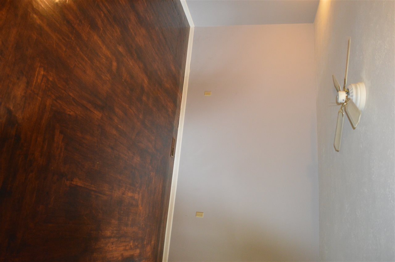 918 W Laporte St, Plymouth, IN 46563 photo 14