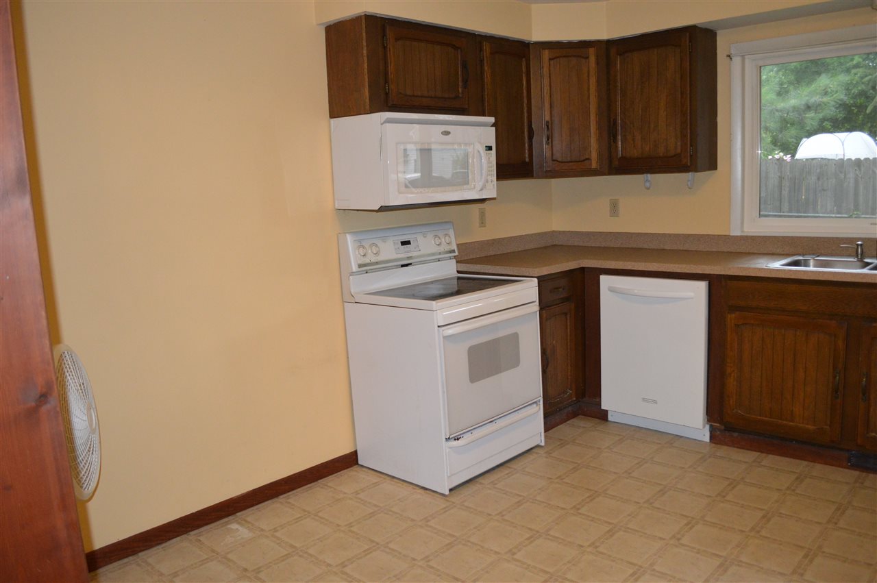 918 W Laporte St, Plymouth, IN 46563 photo 11