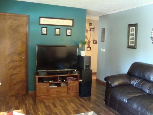 3216 Woodbridge Cir, Kokomo, IN 46902 photo 2