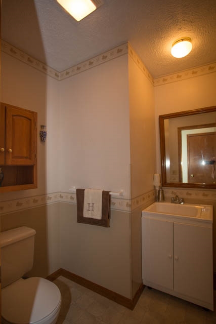 8437 S Warren Rd, Warren, IN 46792 photo 12