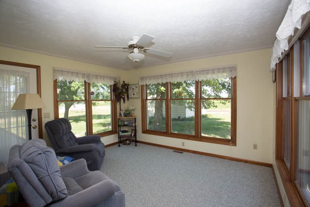 8437 S Warren Rd, Warren, IN 46792 photo 2