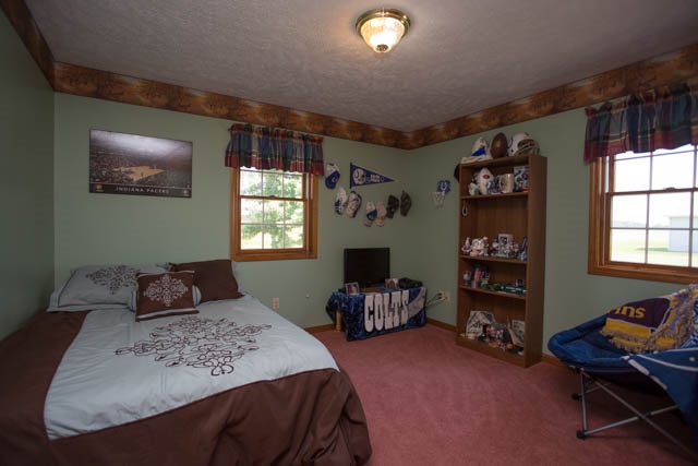 8437 S Warren Rd, Warren, IN 46792 photo 10