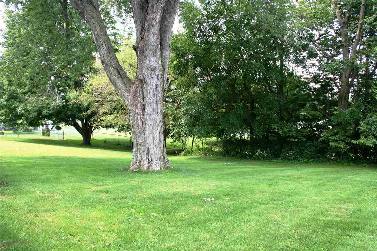 503 N Maple St, Lagrange, IN 46761 photo 4