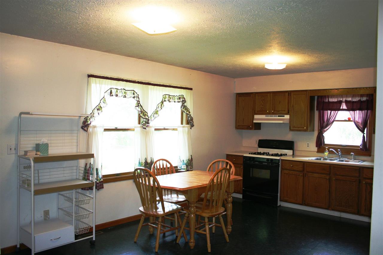 503 N Maple St, Lagrange, IN 46761 photo 7