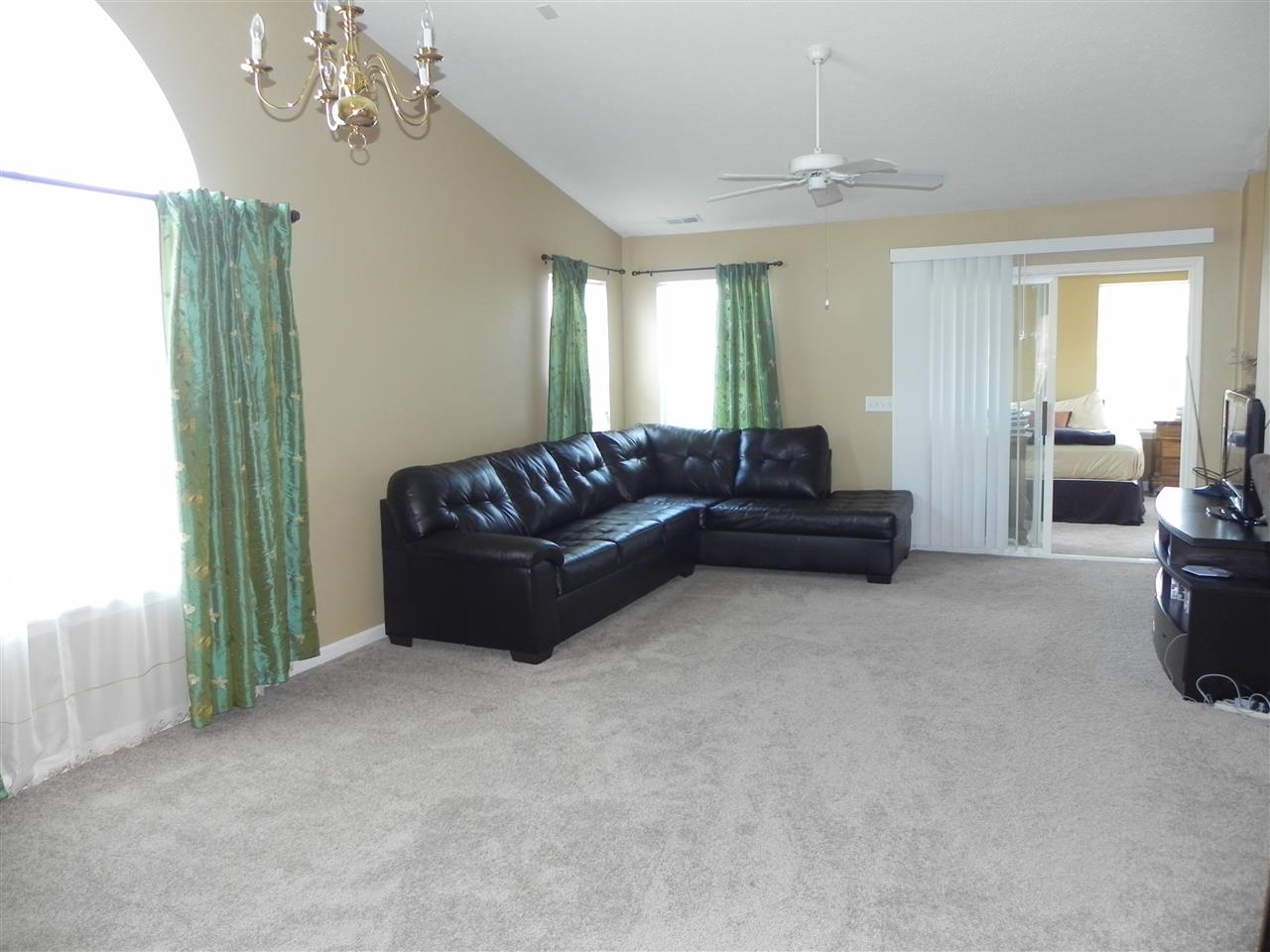 3362 Weathered Rock Cir, Kokomo, IN 46902 photo 2