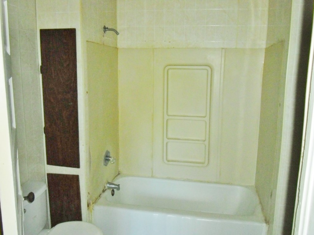 541 Dowling St, Kendallville, IN 46755 photo 7