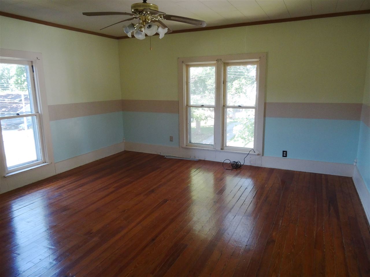 203 S Albany St, Wolcottville, IN 46795 photo 17