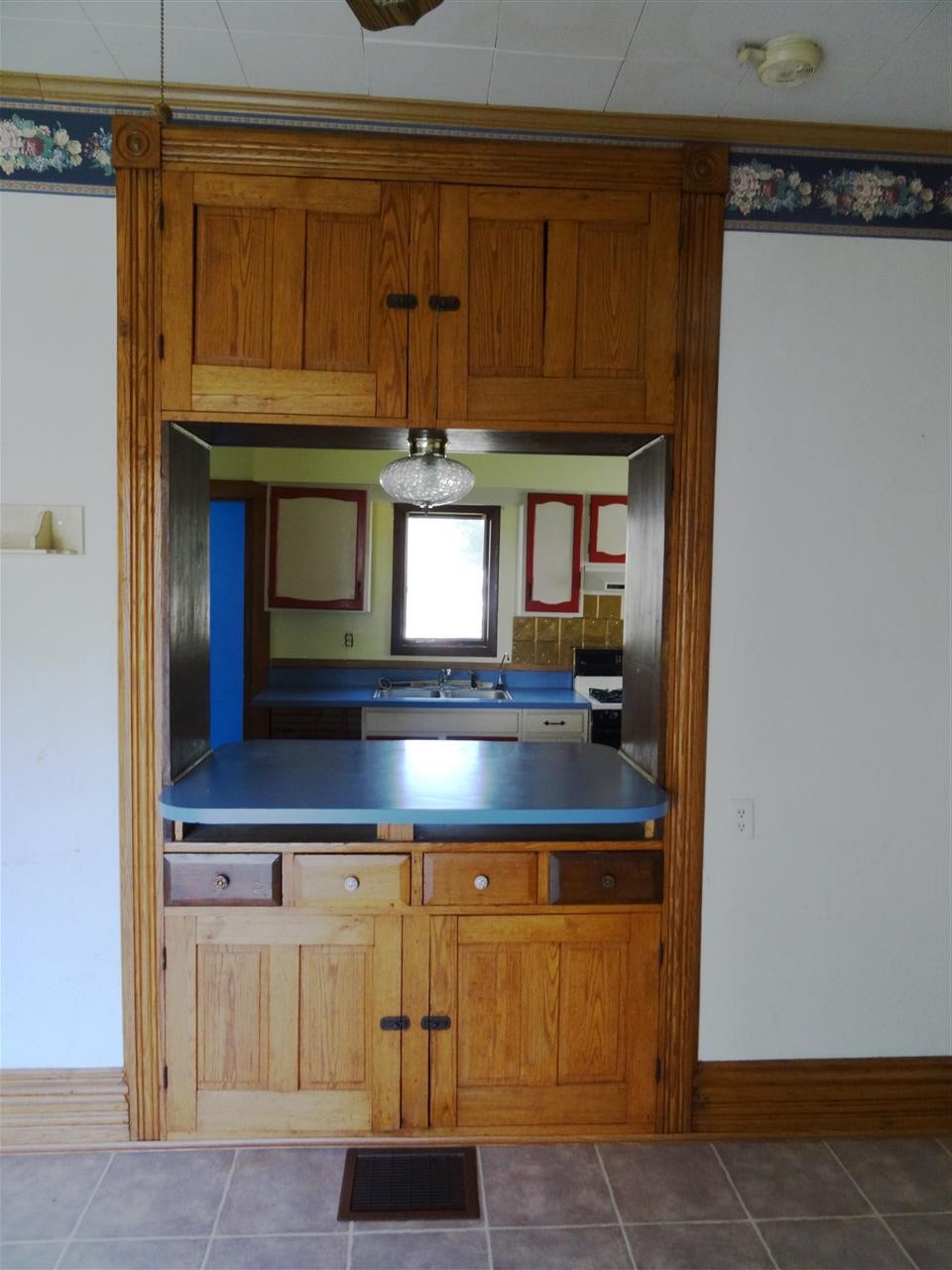 203 S Albany St, Wolcottville, IN 46795 photo 6