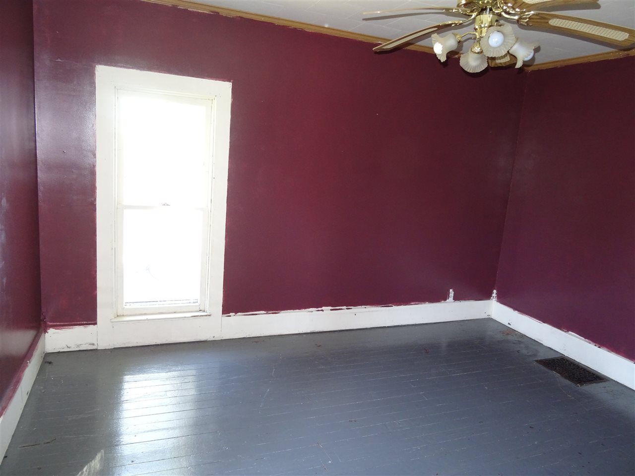 203 S Albany St, Wolcottville, IN 46795 photo 15