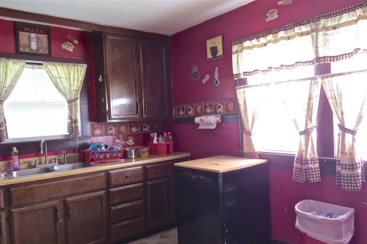 1058 N Harrison St, Frankfort, IN 46041 photo 12