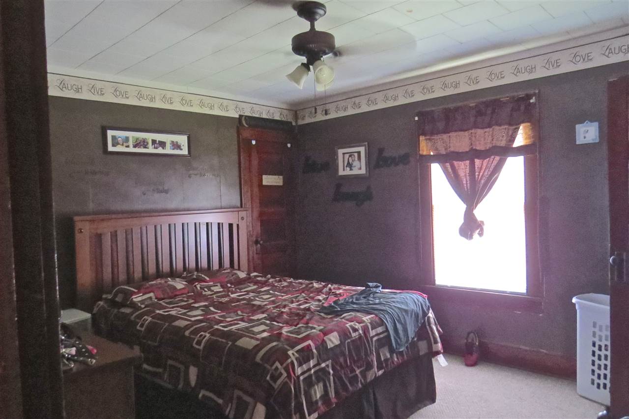 1058 N Harrison St, Frankfort, IN 46041 photo 5