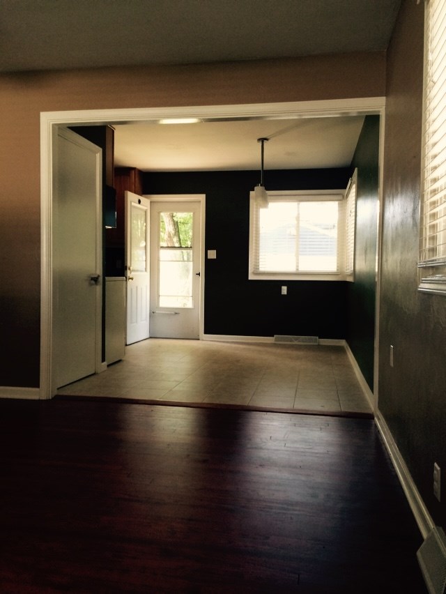 907 Delano Ave, South Bend, IN 46615 photo 3
