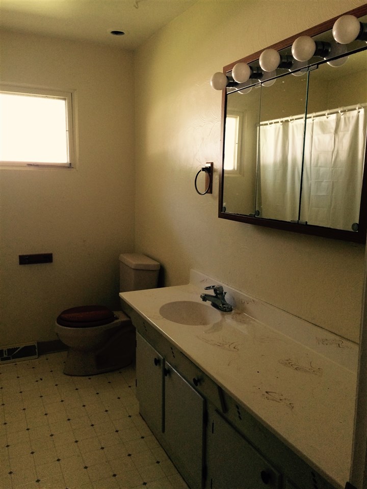 907 Delano Ave, South Bend, IN 46615 photo 13