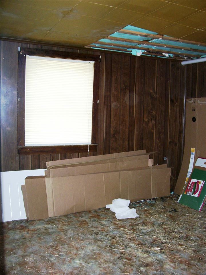 535 E Frank St, Mitchell, IN 47446 photo 9