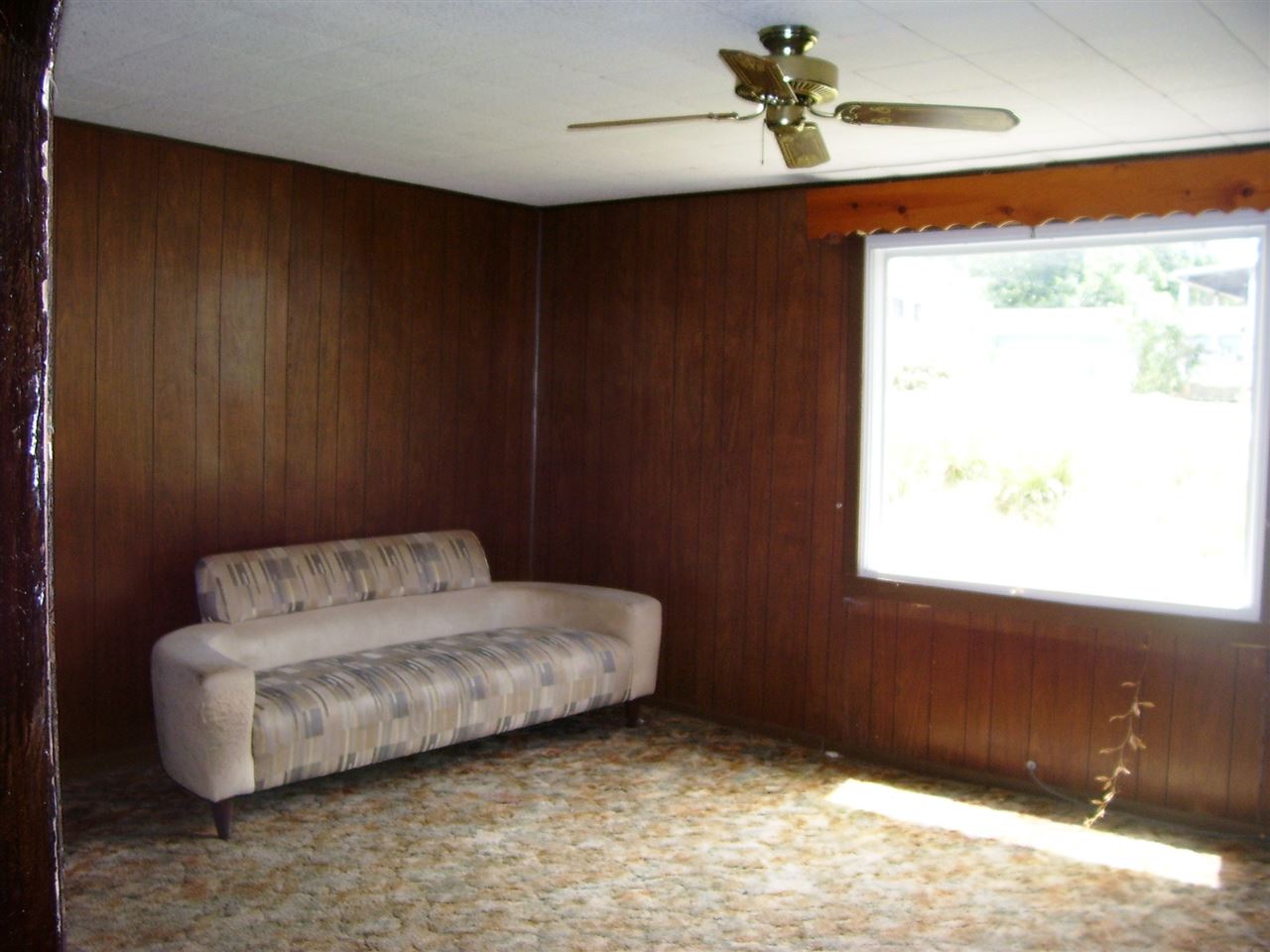 535 E Frank St, Mitchell, IN 47446 photo 6