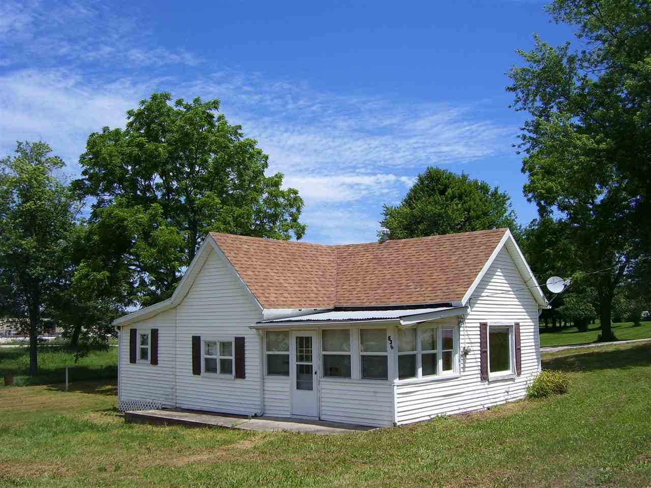535 E Frank St, Mitchell, IN 47446 photo 1