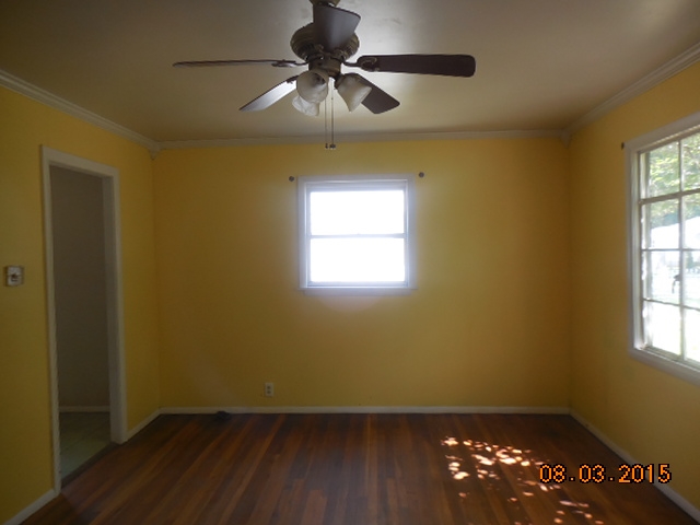 1517 S Norman Ave, Evansville, IN 47714 photo 2